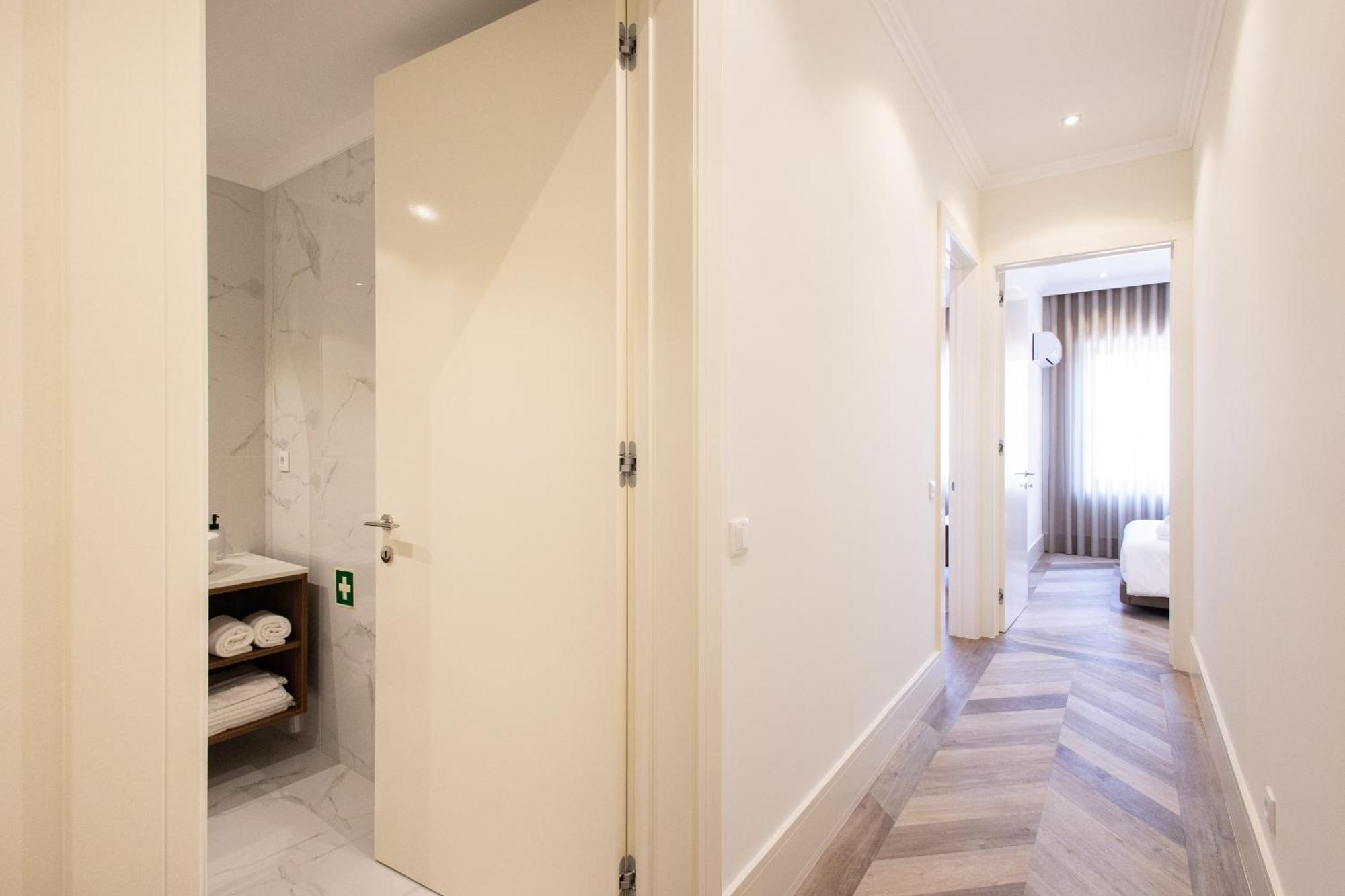 19 Nineteen Suites - Espinho Espinho  Oda fotoğraf